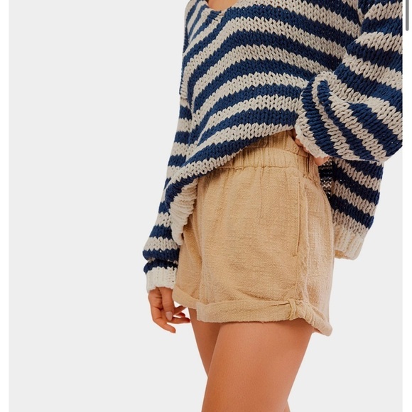 NWT Free People Solar Flare Baja Cotton Short in Warm Sand. Size Medium - Picture 2 of 9